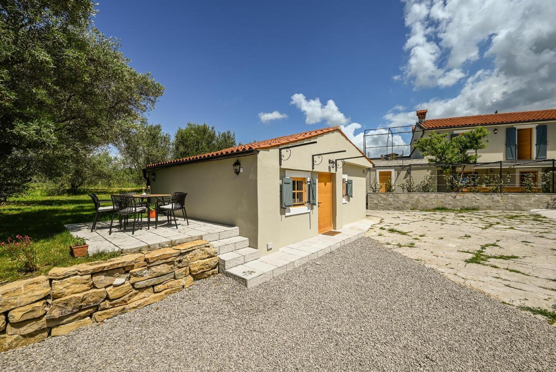 Medanni - Boutique House In Nature With Pool إيزولا المظهر الخارجي الصورة